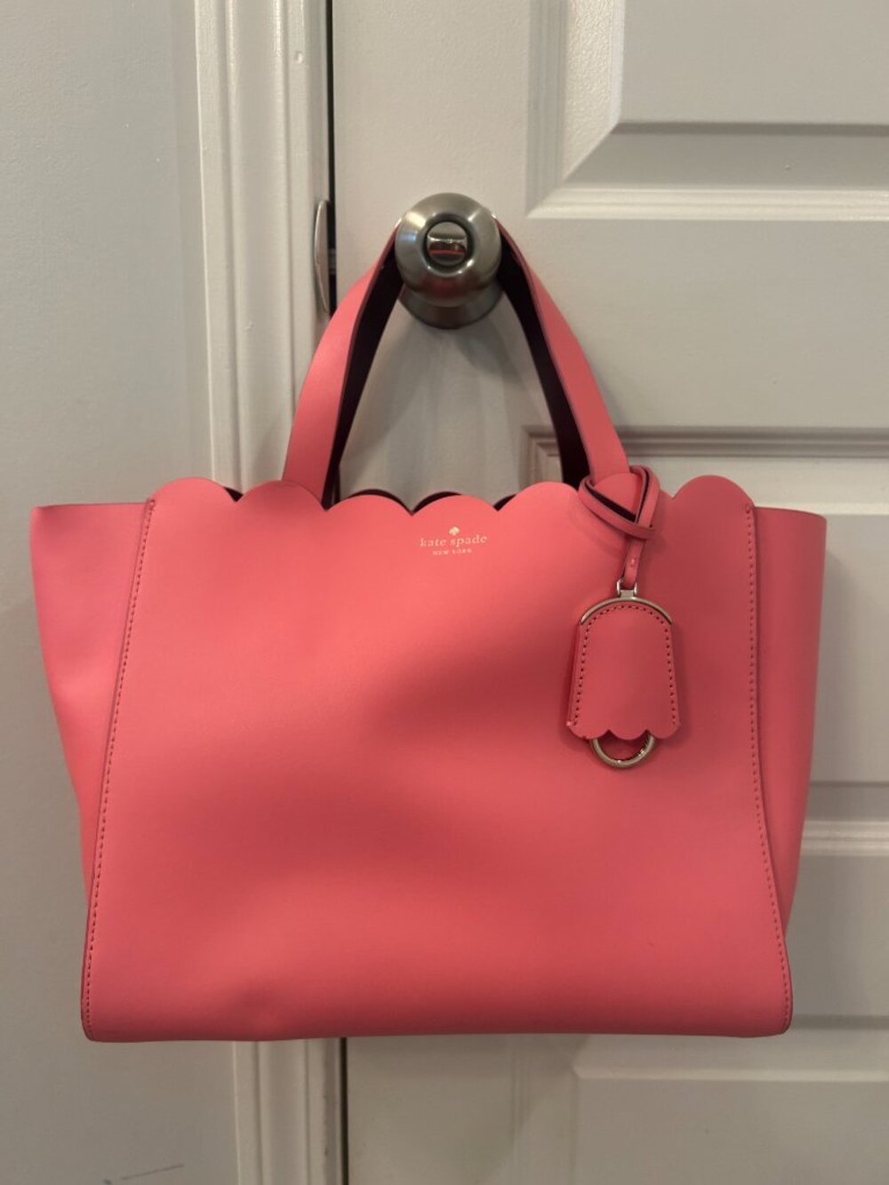 Kate Spade Scallop Edge Pink Leather Medium Tote Crossbody Satchel - Picture 2 of 4